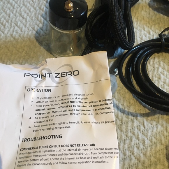 Airbrush Set with Compressor - Picture 8 of 11